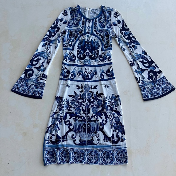 Dolce & Gabbana Dresses & Skirts - Dolce & Gabbana iconic blue majolica print dress in excellent condition .
